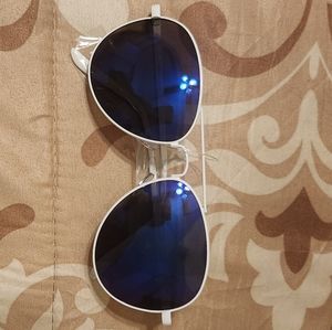 3 FOR $9 NEW SUNGLASSES